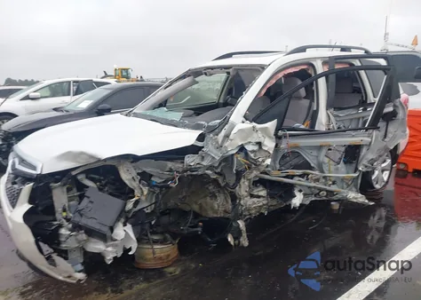 2015 Subaru Forester 2.5I Premium из США, поврежденный, VIN JF2SJAFC8FH432697